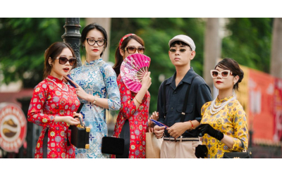 Mix & match kính mắt cho outfit Tết 2026