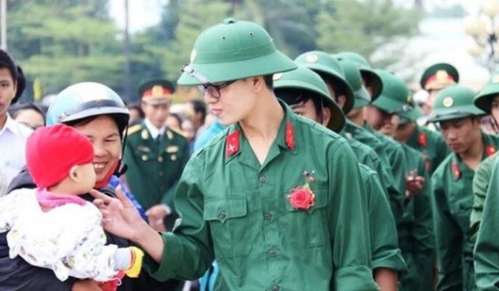 Người cận 8 độ được miễn nghĩa vụ quân sự