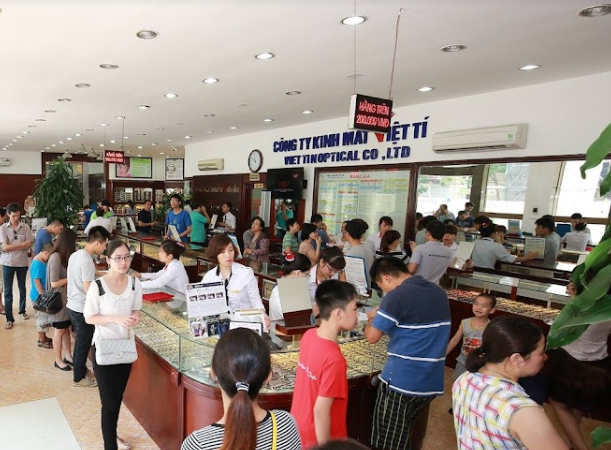 Kính mắt Việt Tín - địa chỉ mua kính đi mưa uy tín tại Hà Nội