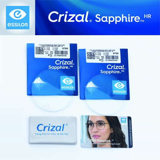 Essilor nổi tiếng với các sản phẩm tròng kính chống bám nước tốt nhất thế giới